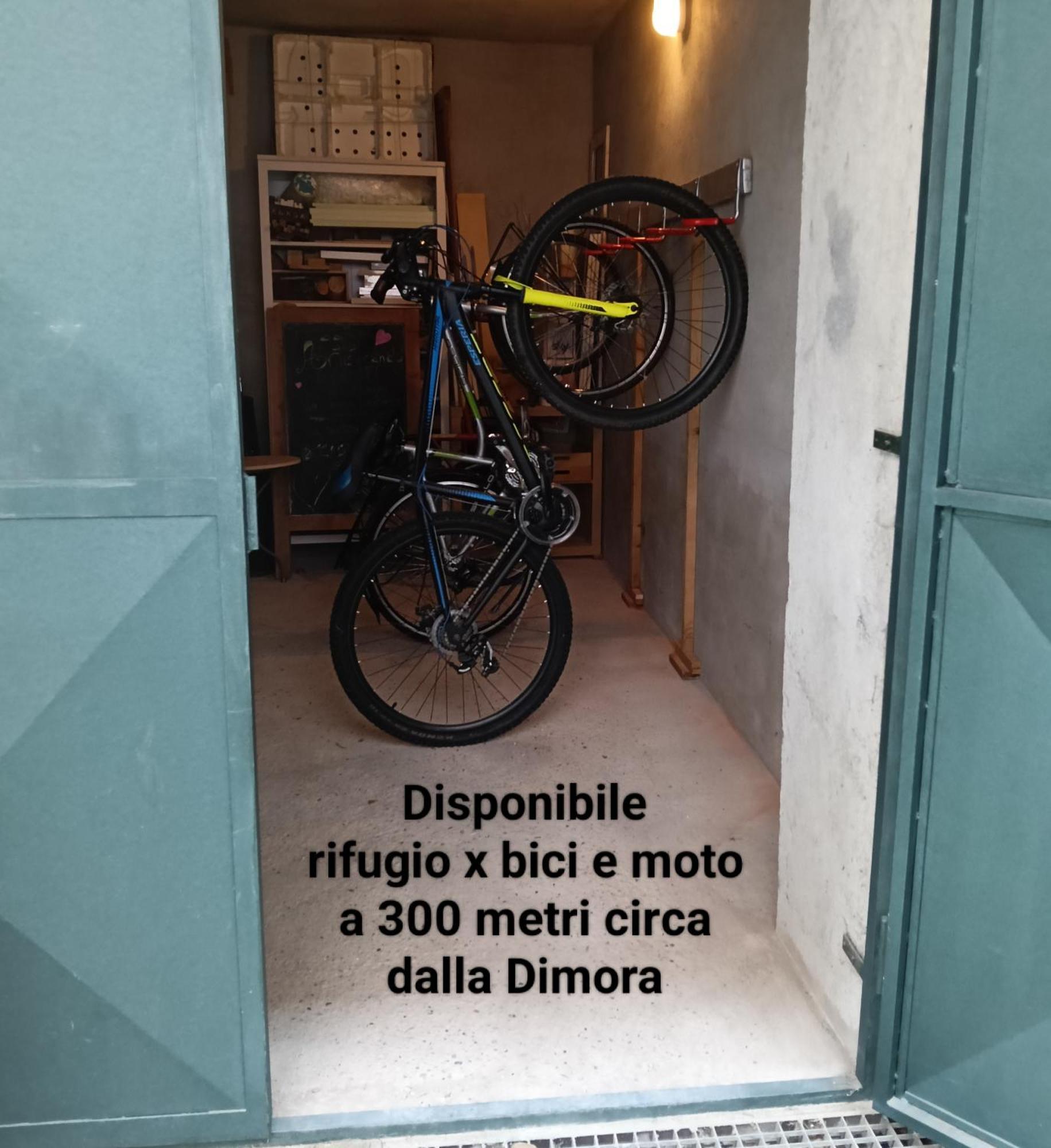Apartamento La Dimora Del Borgo Pinerolo Exterior foto